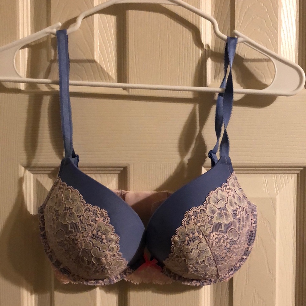 Victoria’s Secret dream angels bra